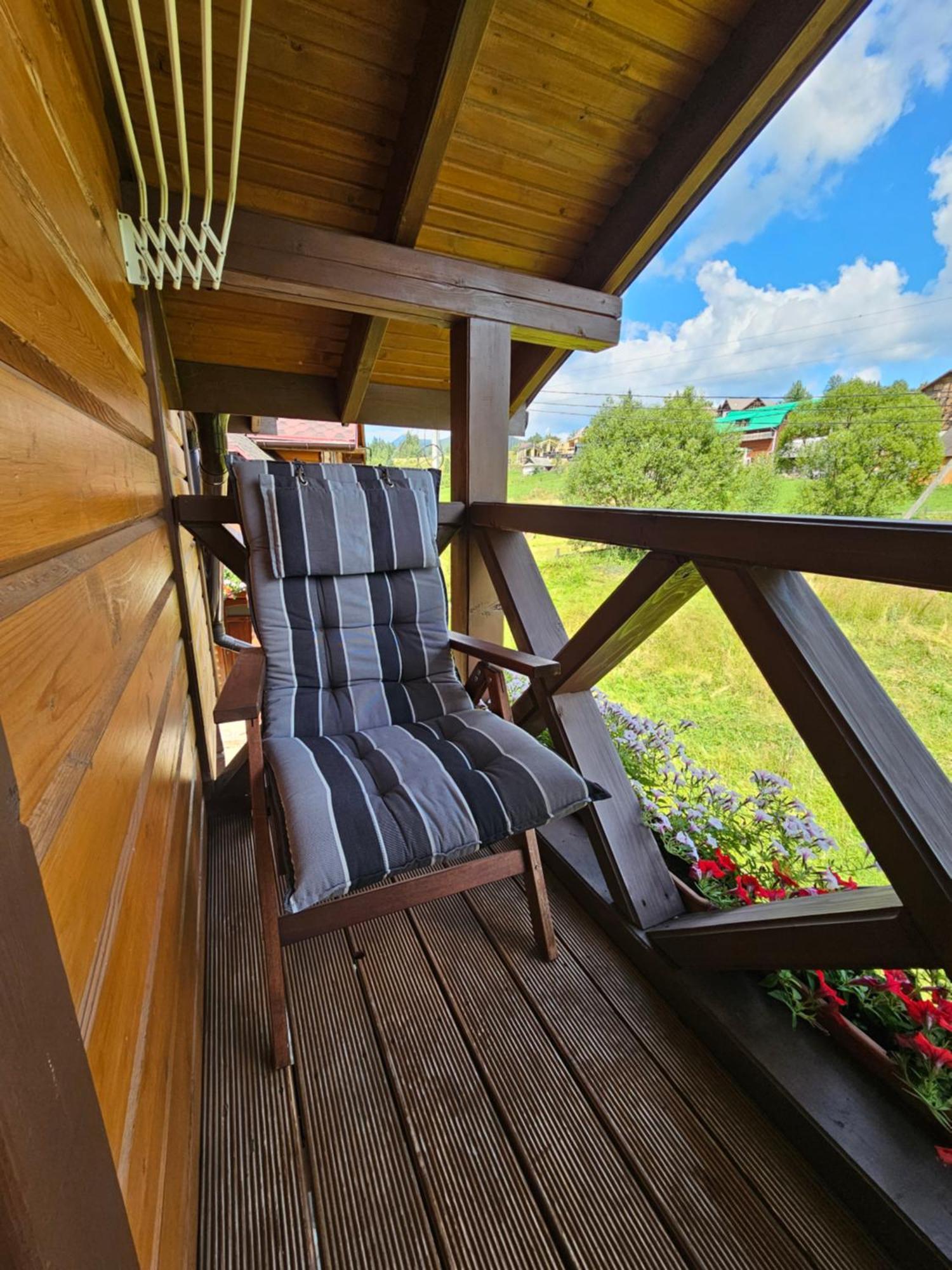 Guesthouse Kolo Druziv Tatariv Exterior photo
