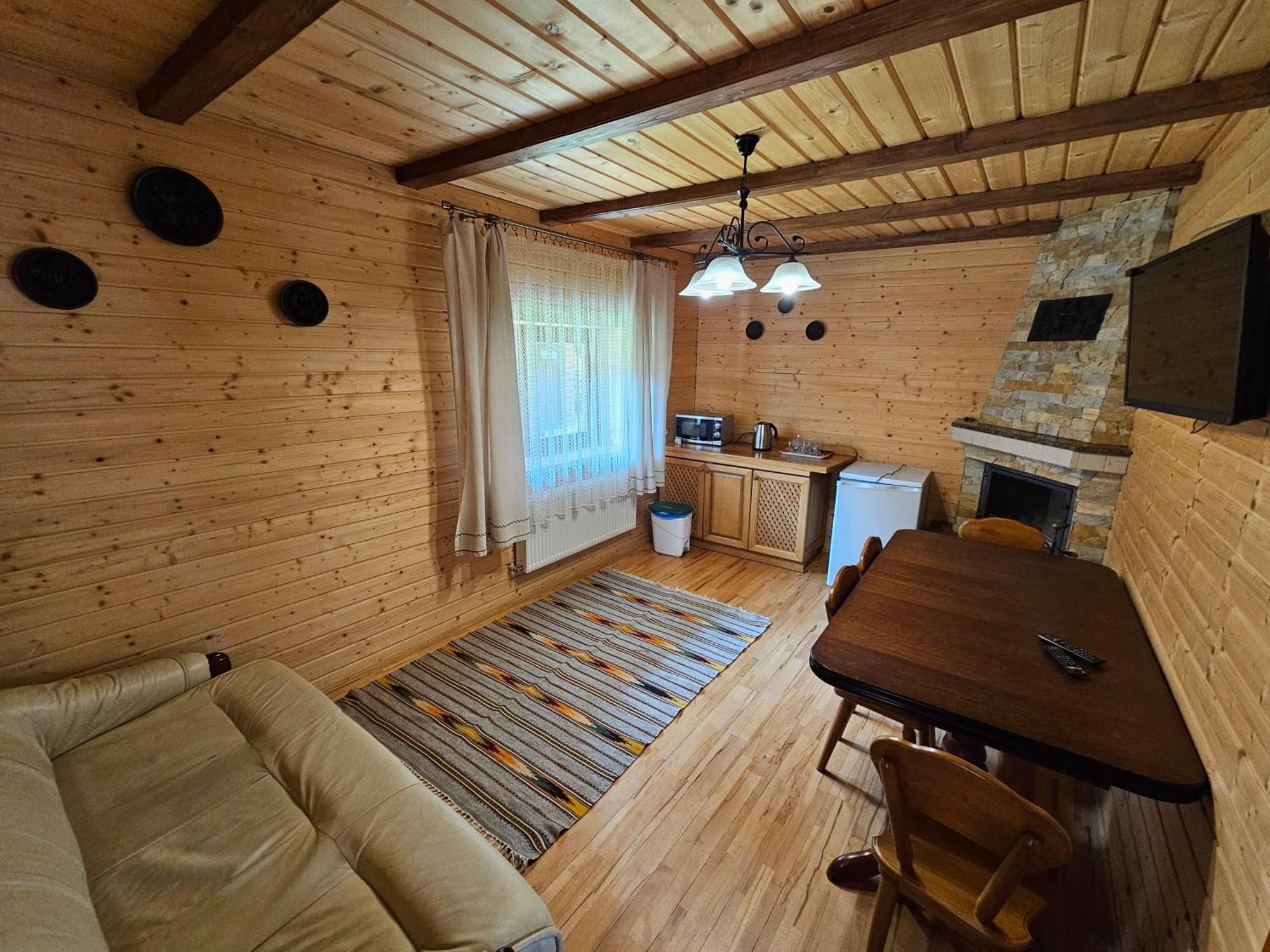 Guesthouse Kolo Druziv Tatariv Exterior photo