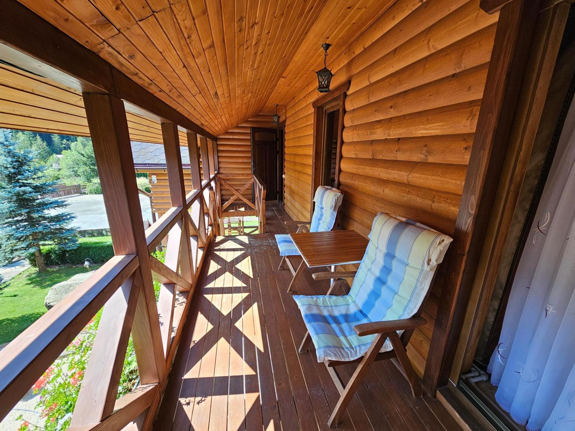 Guesthouse Kolo Druziv Tatariv Exterior photo