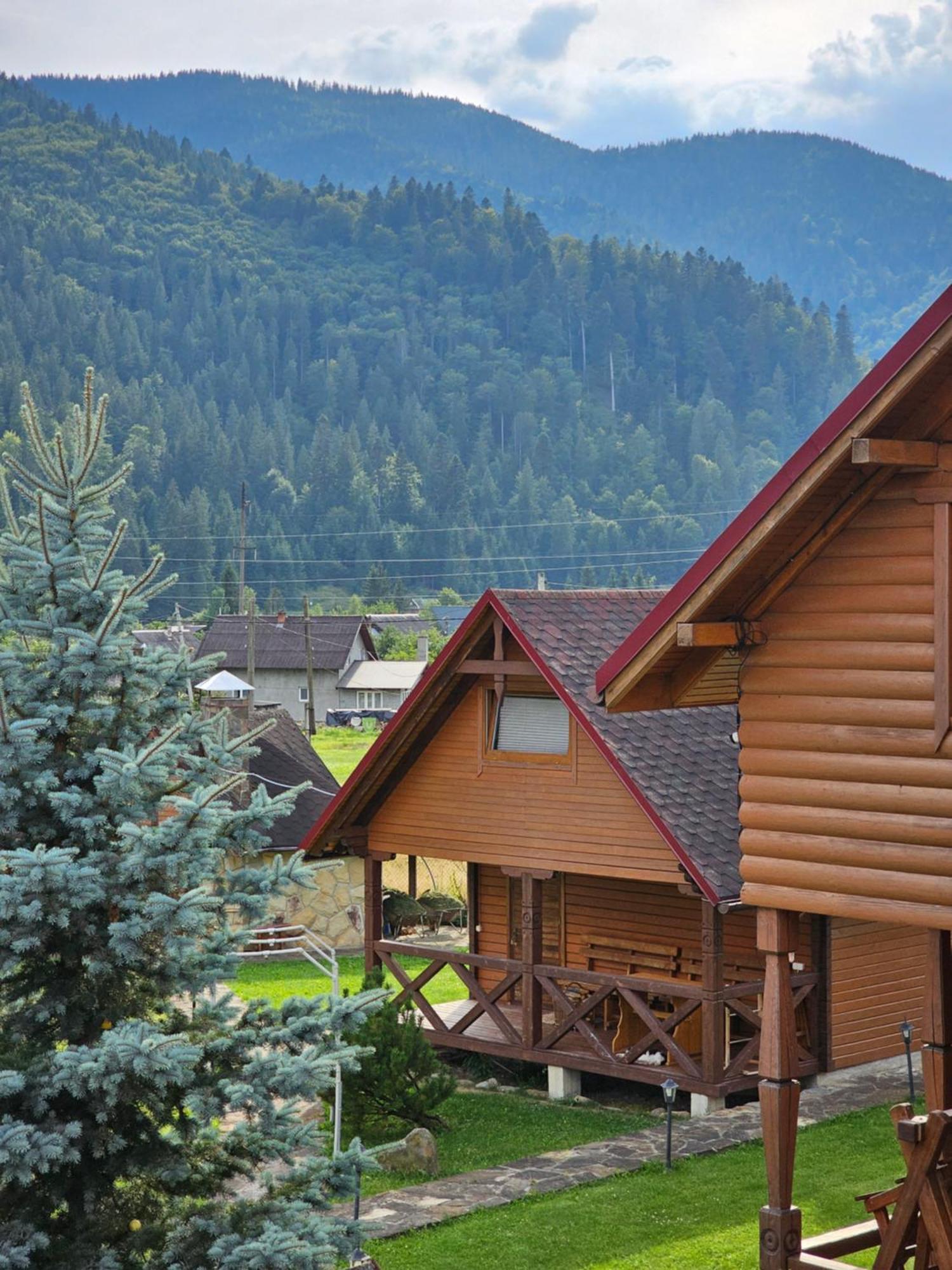 Guesthouse Kolo Druziv Tatariv Exterior photo