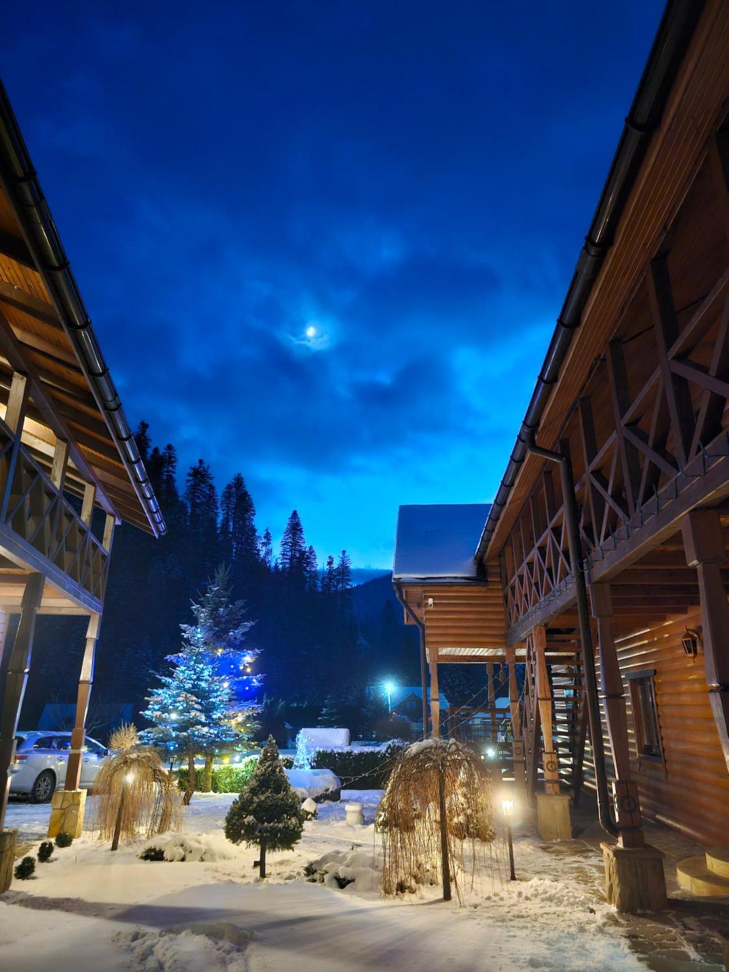 Guesthouse Kolo Druziv Tatariv Exterior photo